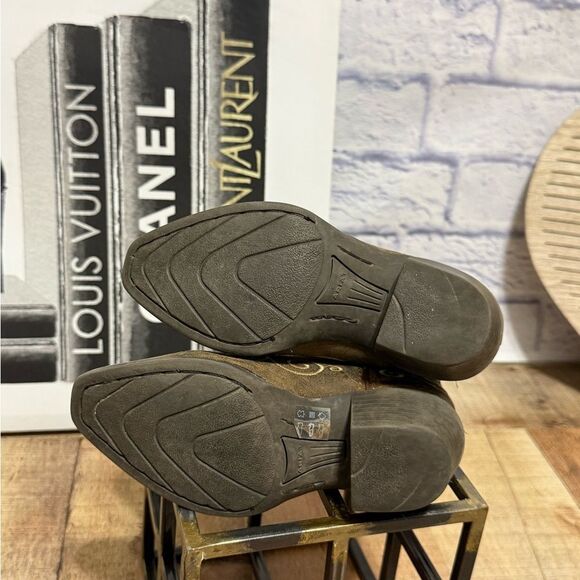 Ariat Kid's Cowgirls Size 8 Distressed Brown Shelleen Snip Toe Boots - Picture 7 of 12